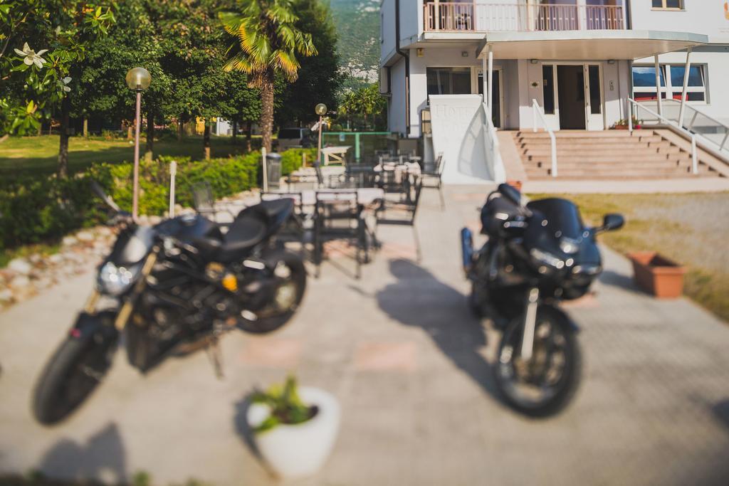 Aktiv Hotel Eden Dro Buitenkant foto