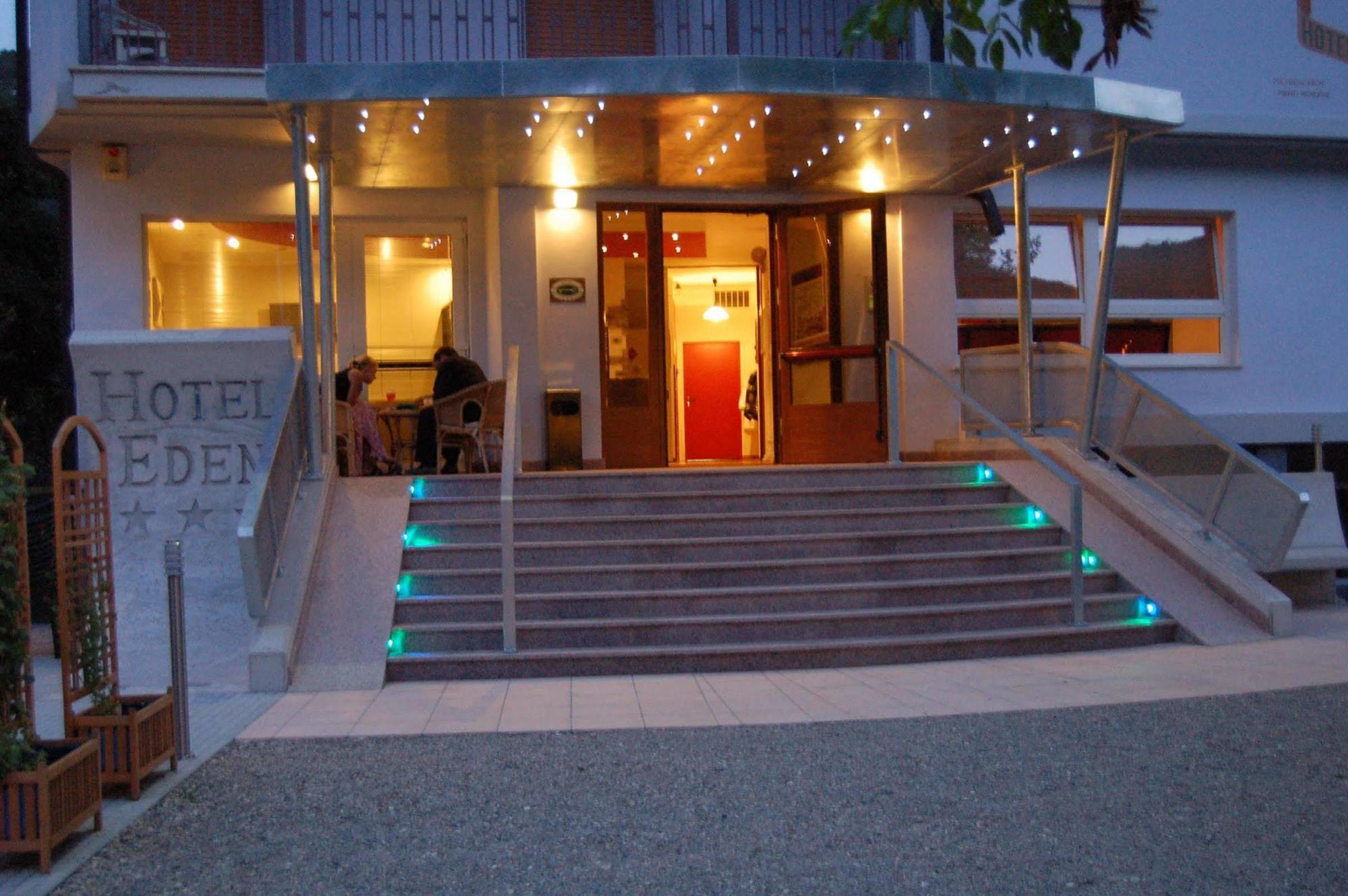 Aktiv Hotel Eden Dro Buitenkant foto