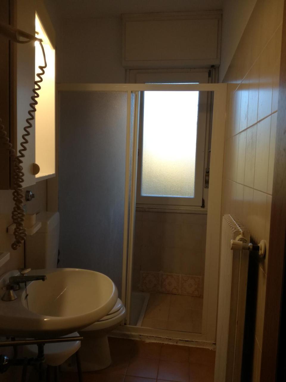 Aktiv Hotel Eden Dro Buitenkant foto